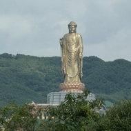 Velký Buddha v Jarním chrámu, 153 metrů, Čína