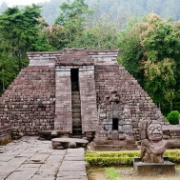 Pyramida Candi Sukuh, Jáva, Indonésie