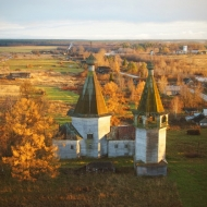 Kláštery a chrámy Ruska z ptačího pohledu (podzim)
