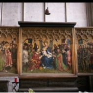 Oltář v Kolínské katedrále, otevřený s Madonou a světci