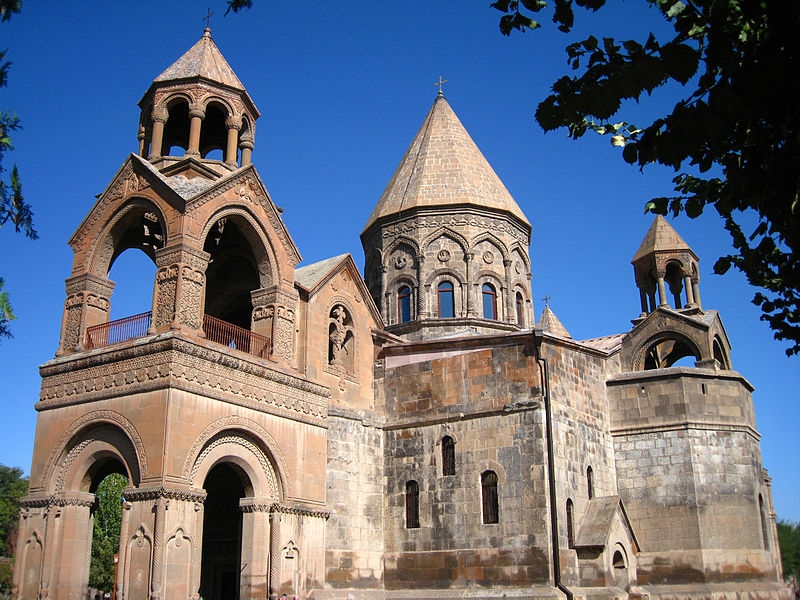 Katedrála Matky Boží v Ečmiadzinu, celkový pohled