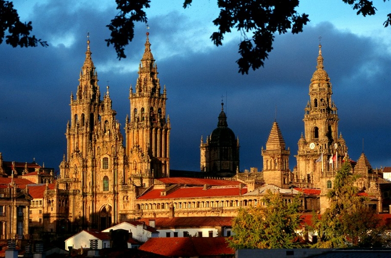 Santiago de Compostela, celkový pohled na katedrálu