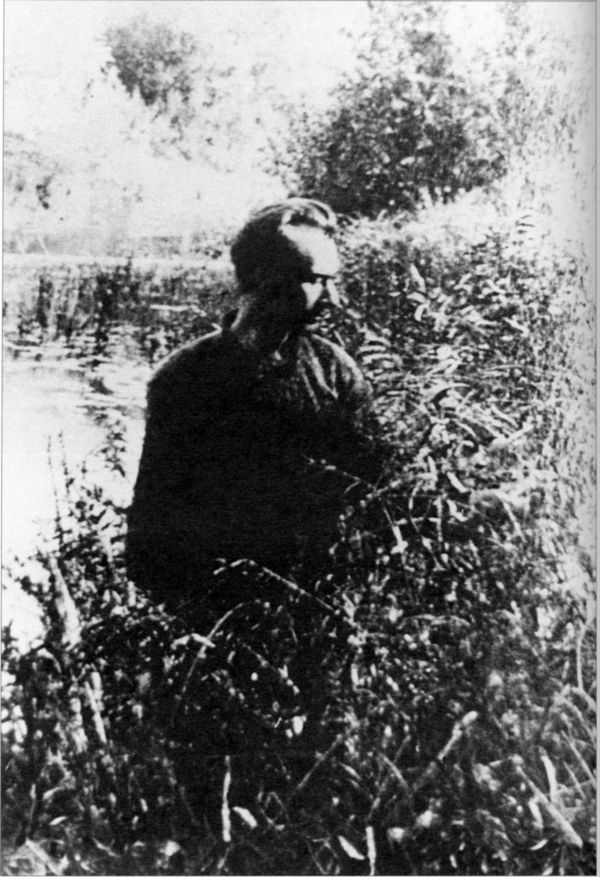 Daniil Andrejev na řece Něrusse, 1932