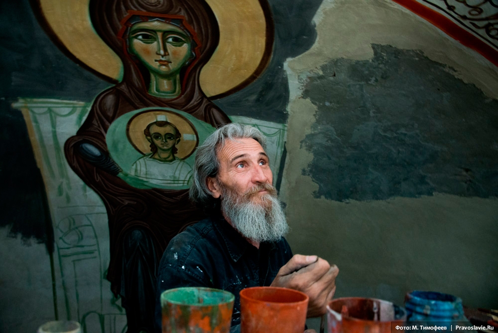 Malíř ikon a fresek Vladimir Kidiševič