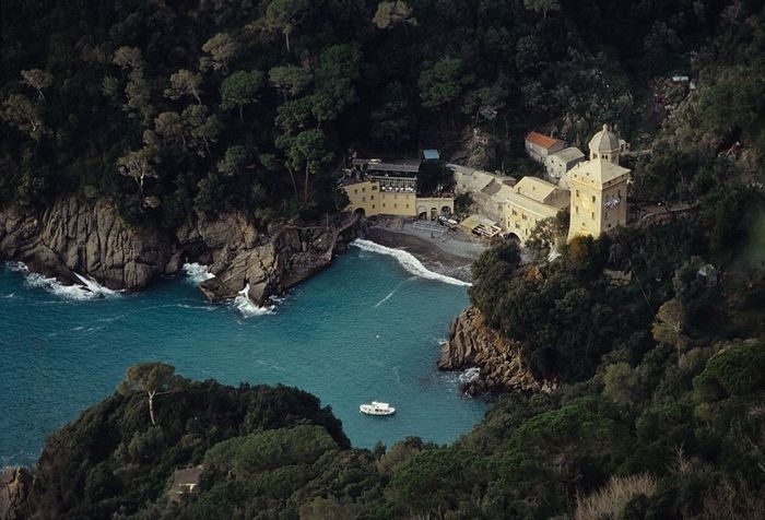 Zaliv ve vesnici San Fruttuosa