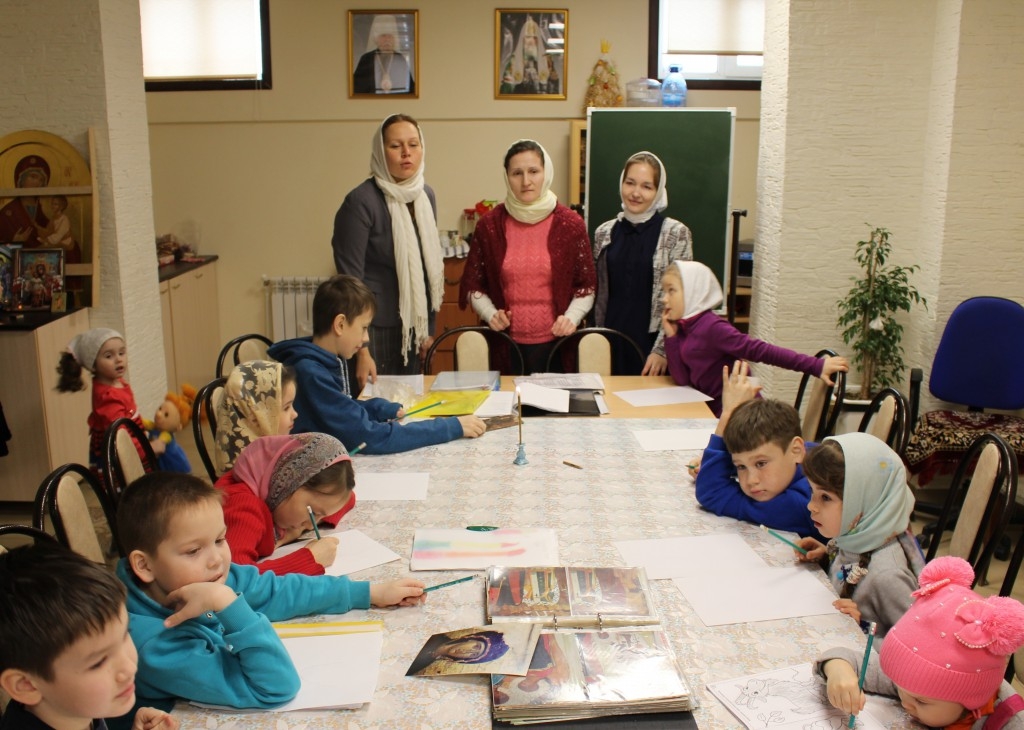 Nedelni cirkevni skola v Rusku